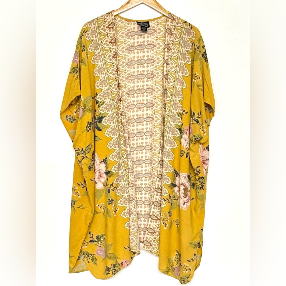 Bohemian Floral Kimono Cardigan size medium Light rose‎ / Mustard